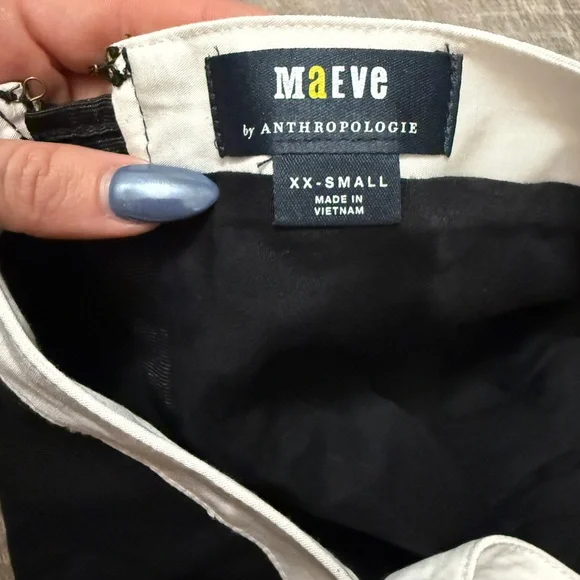 Maeve corset peekaboo top! - Picture 4 of 4